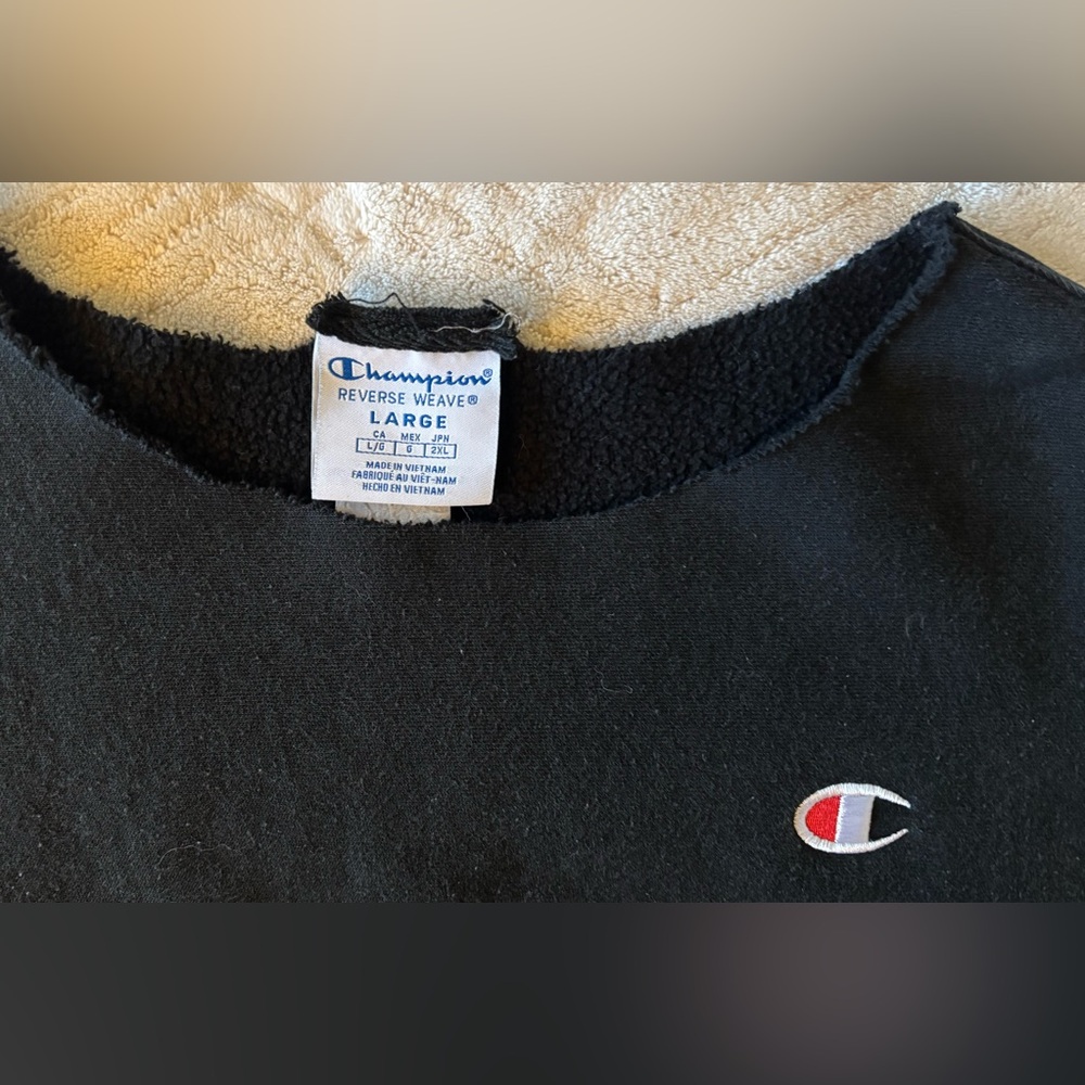 Champion - Retro Reverse Weave Black Pull Over - Picture 4 of 4